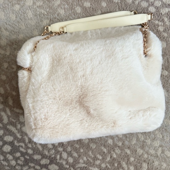 H&M faux fur gold chain shoulder bag Elegant Cream Faux Fur Shoulder Bag nwot - Picture 11 of 14